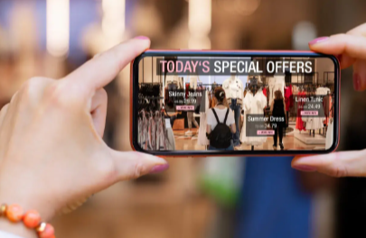 The Role of Augmented Reality in Enhancing Shopping Experiences